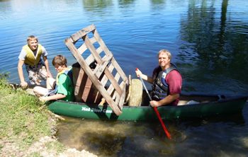 Medina River Cleanup Paddlers